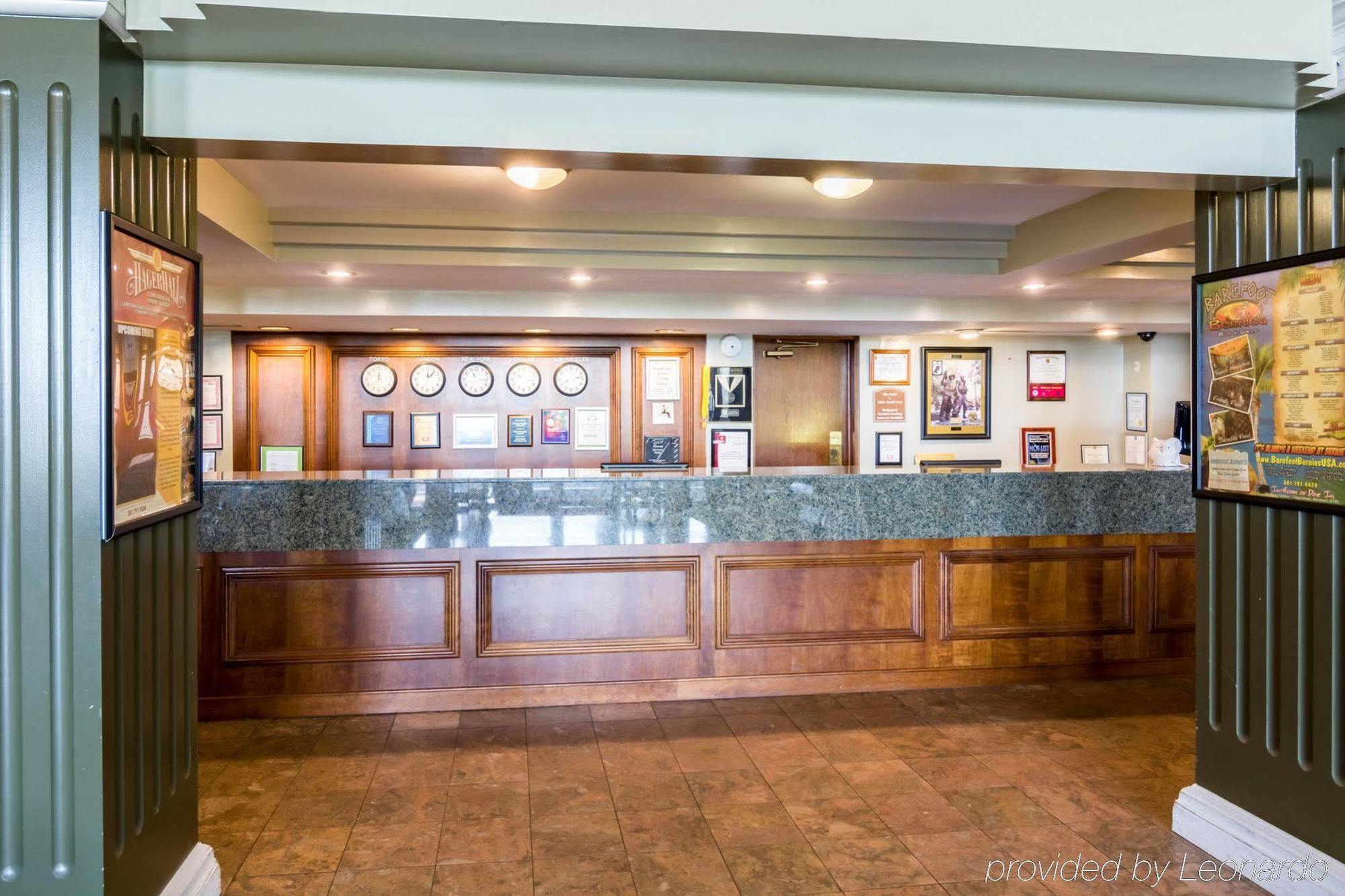 Plaza Inn & Suites Hagerstown Exterior photo